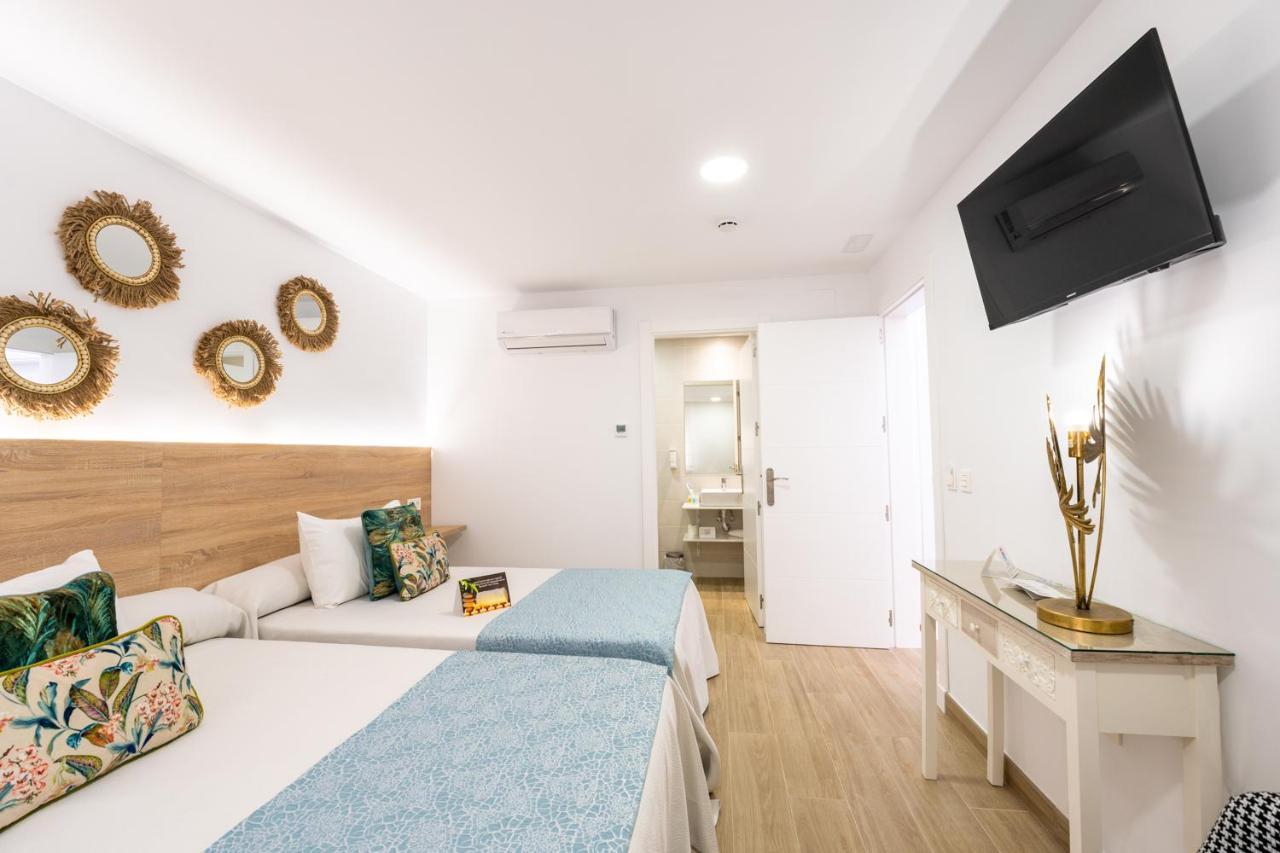 Hostal Romerito Málaga Esterno foto