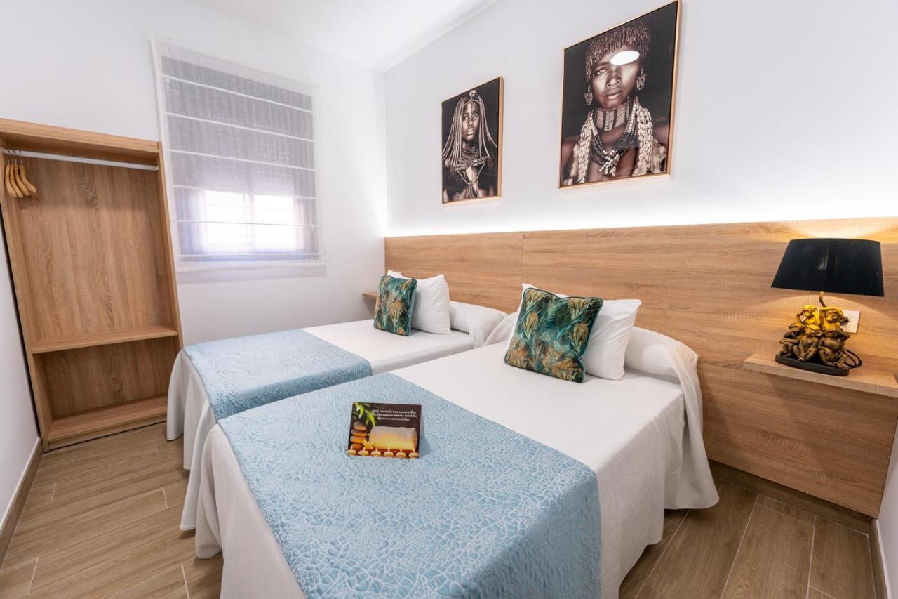Hostal Romerito Málaga Esterno foto