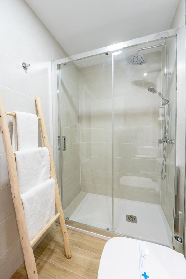 Hostal Romerito Málaga Esterno foto